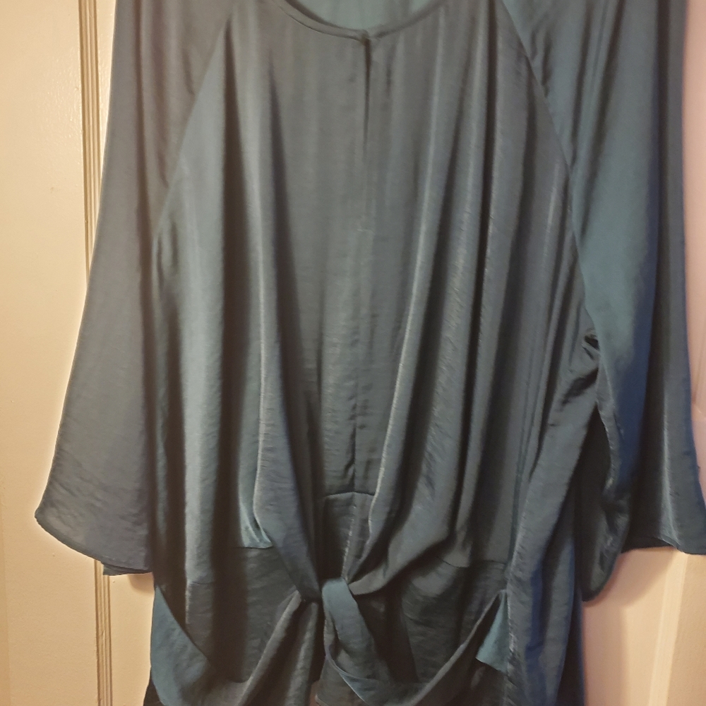 2x evergreen blouse